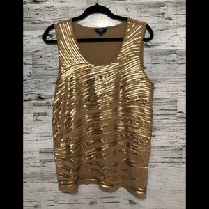 ❣️ SOLD❣️
Reitman’s gold sequinned embellished camisole 🌟